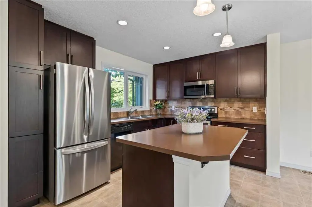 117 Chaparral Valley Drive SE
