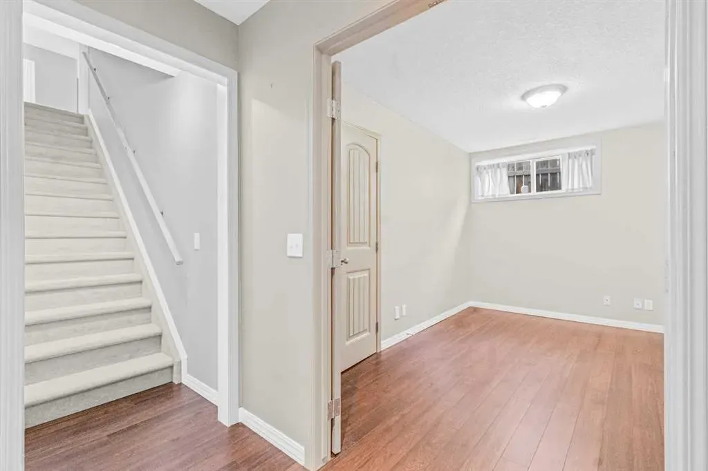 92 Hillview Drive
