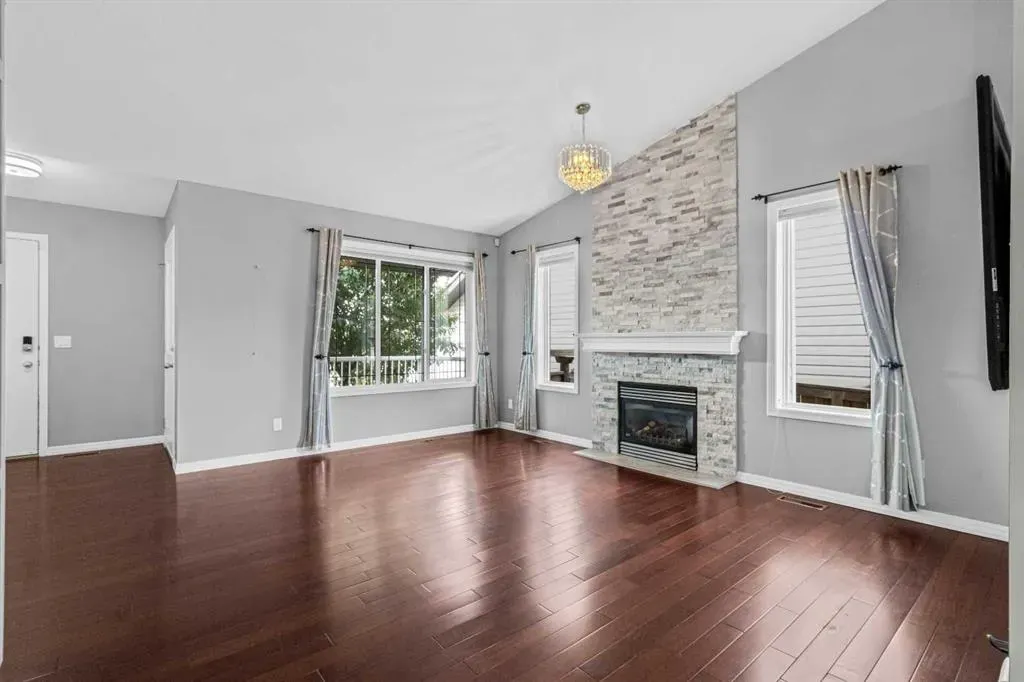 92 Hillview Drive