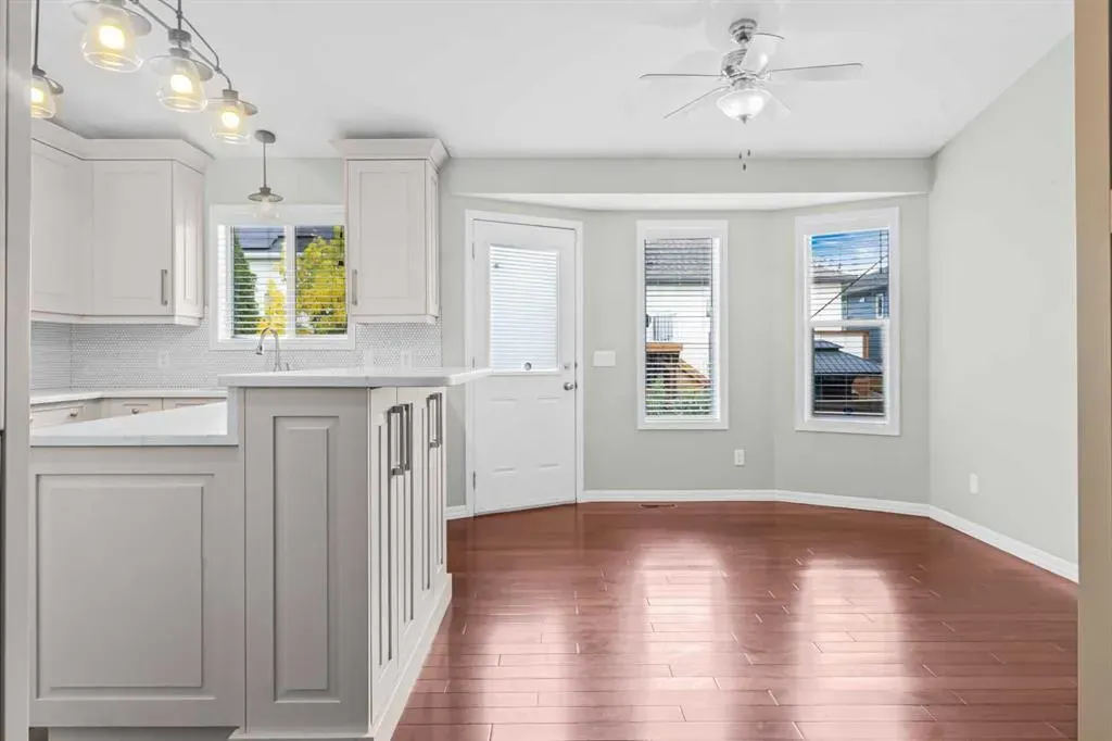 92 Hillview Drive