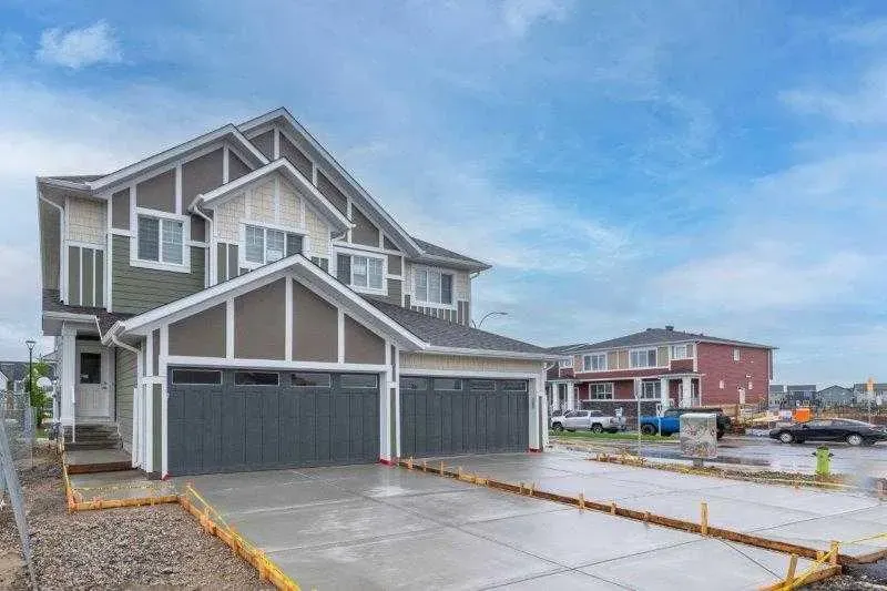 33 Walcrest Lane SE