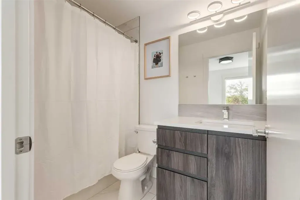27 Hendon Place NW