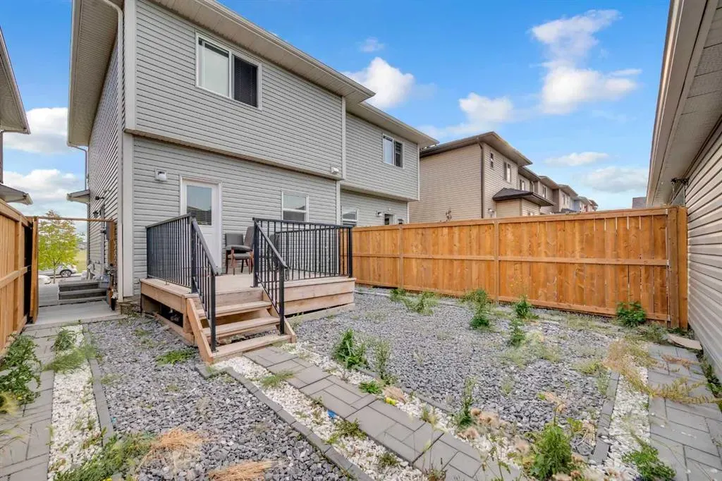 46 Cornerbrook Manor NE