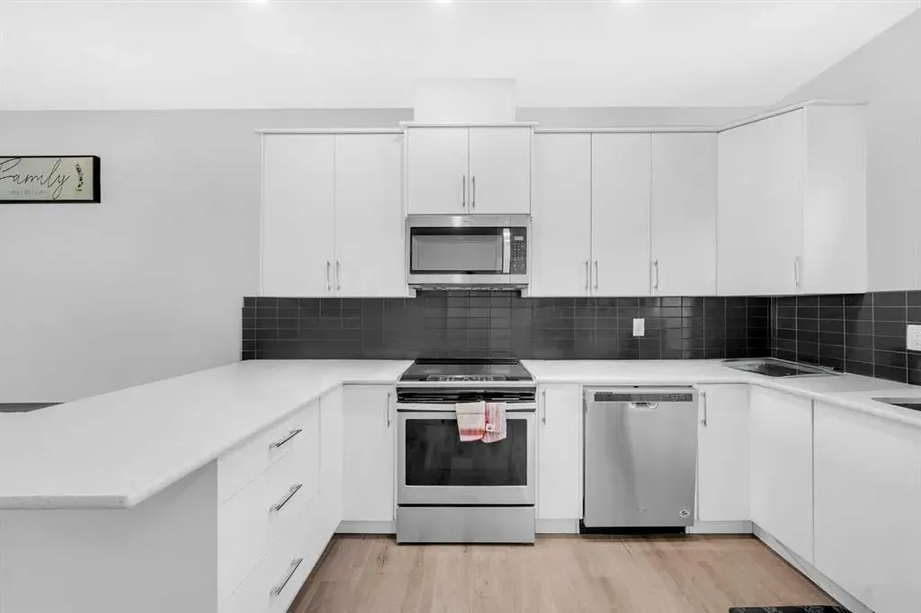 46 Cornerbrook Manor NE