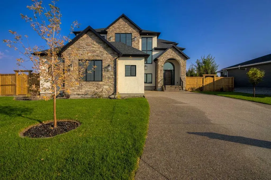 93 Prairie Arbour Boulevard S
