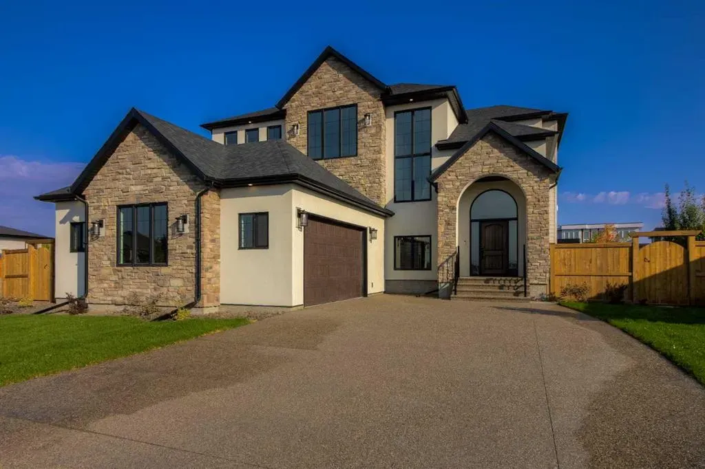 93 Prairie Arbour Boulevard S