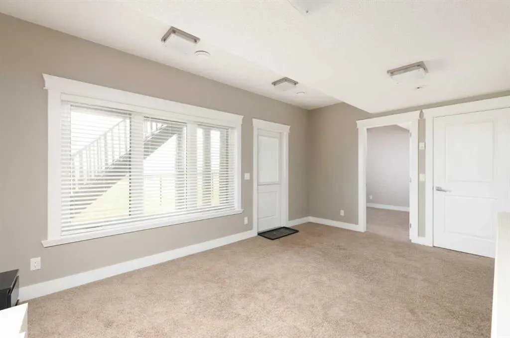 208 Sparrow Hawk Drive, #13