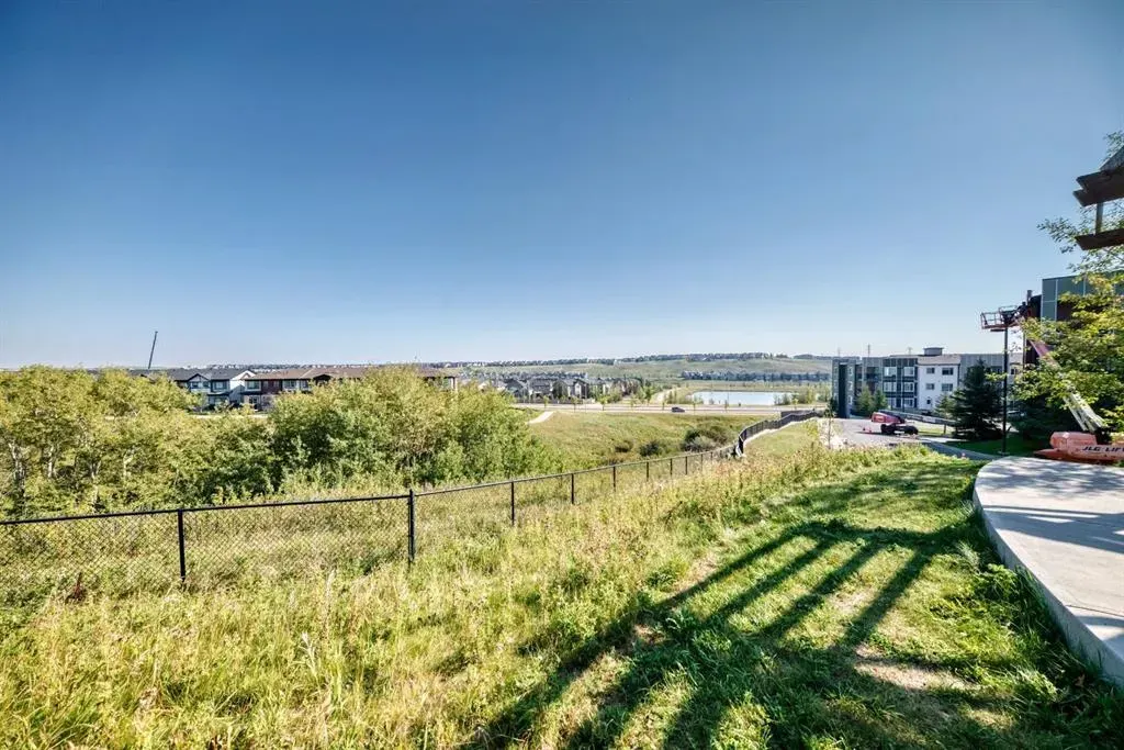 8 Sage Hill Terrace NW, #2