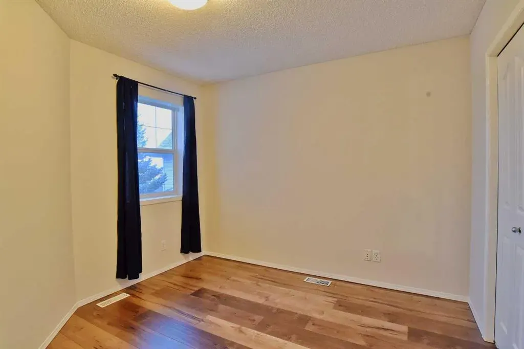 133 Panamount Court NW