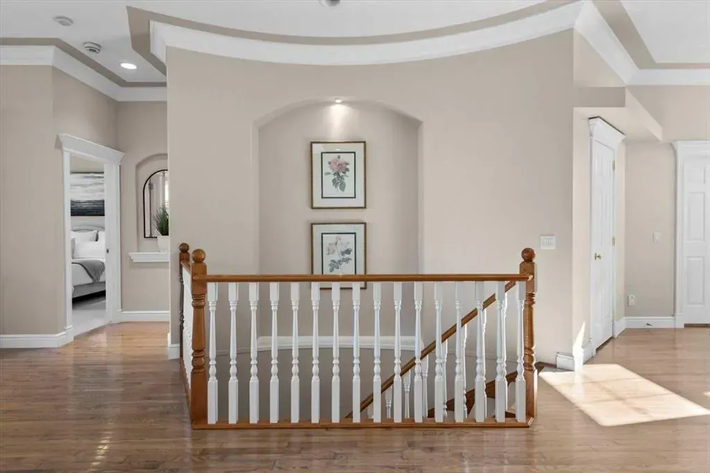 82 Arbour Crest Mount NW