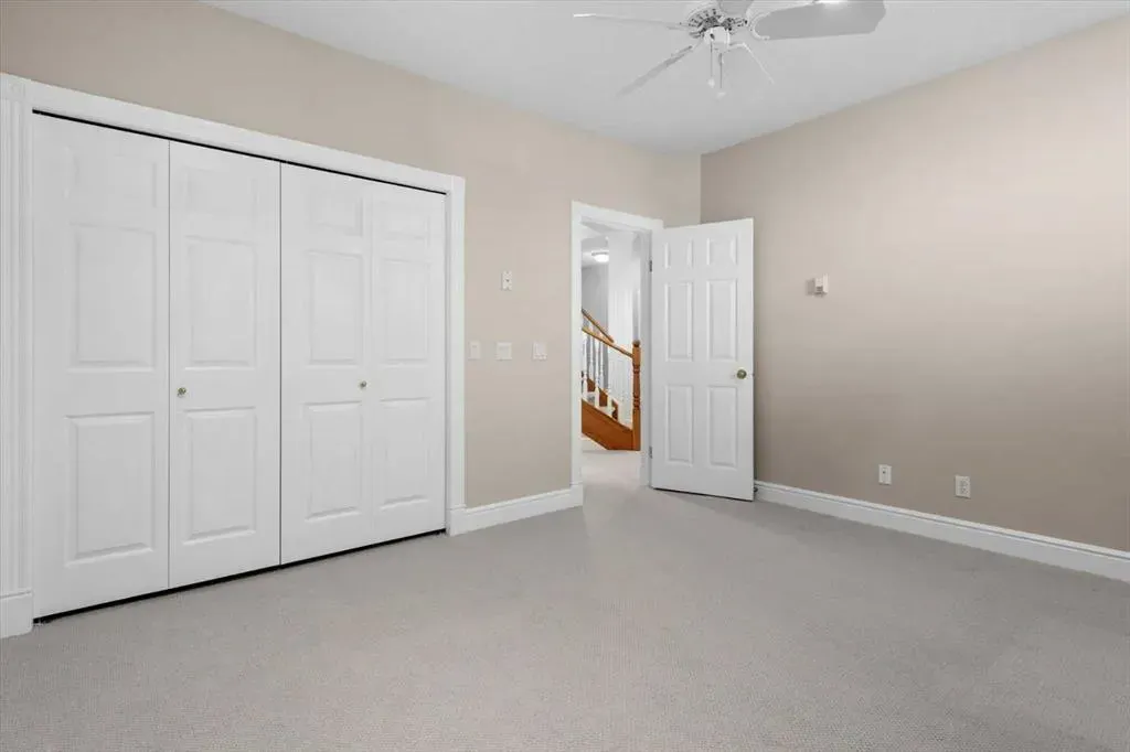 82 Arbour Crest Mount NW