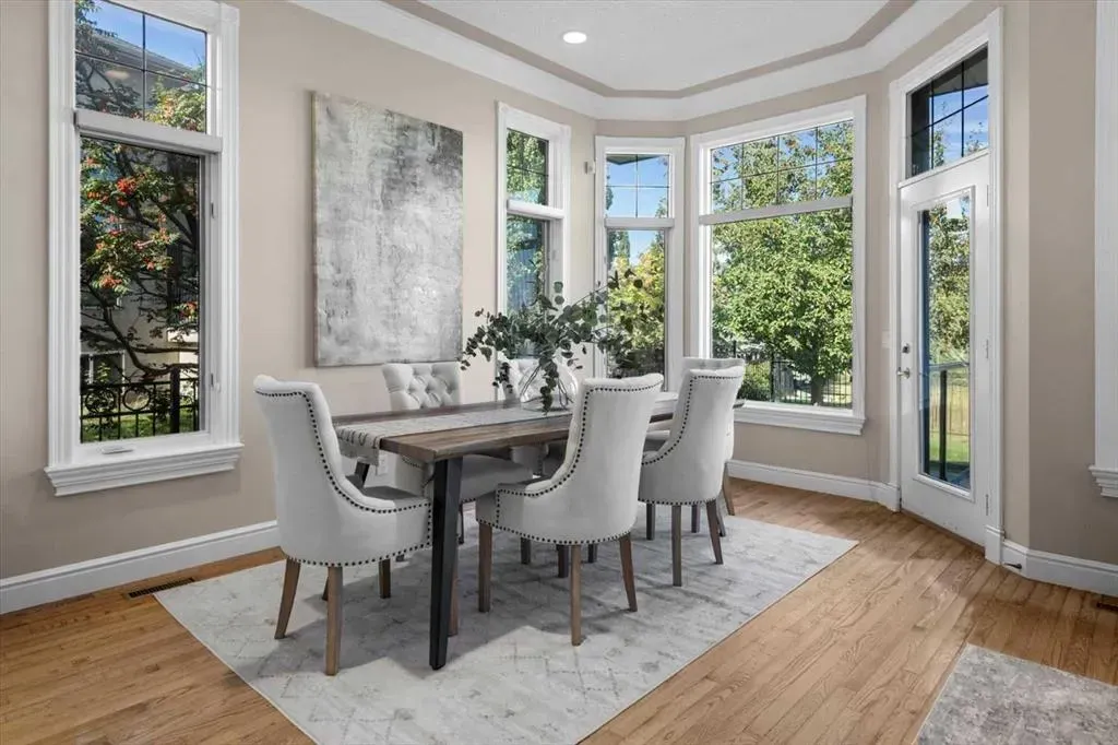 82 Arbour Crest Mount NW