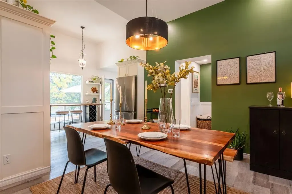 396 Brae Glen Crescent SW