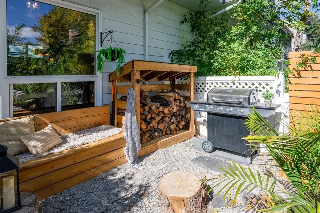 396 Brae Glen Crescent SW