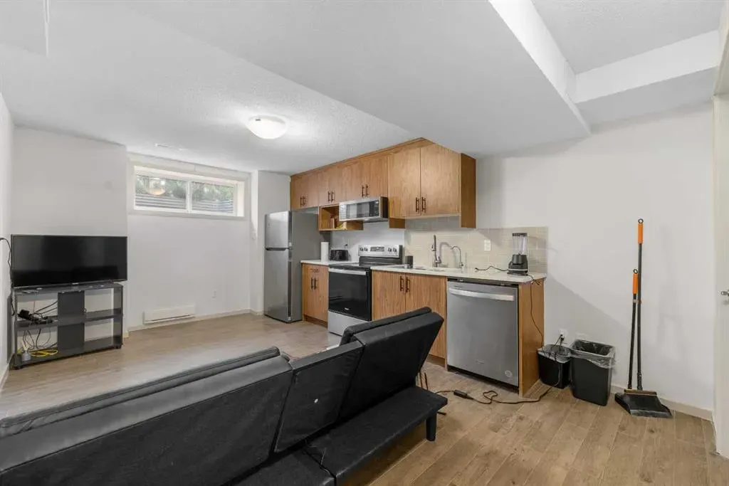 107 MASTERS Heights SE