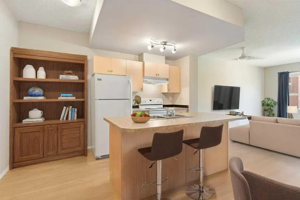73 Erin Woods Court SE, #1107