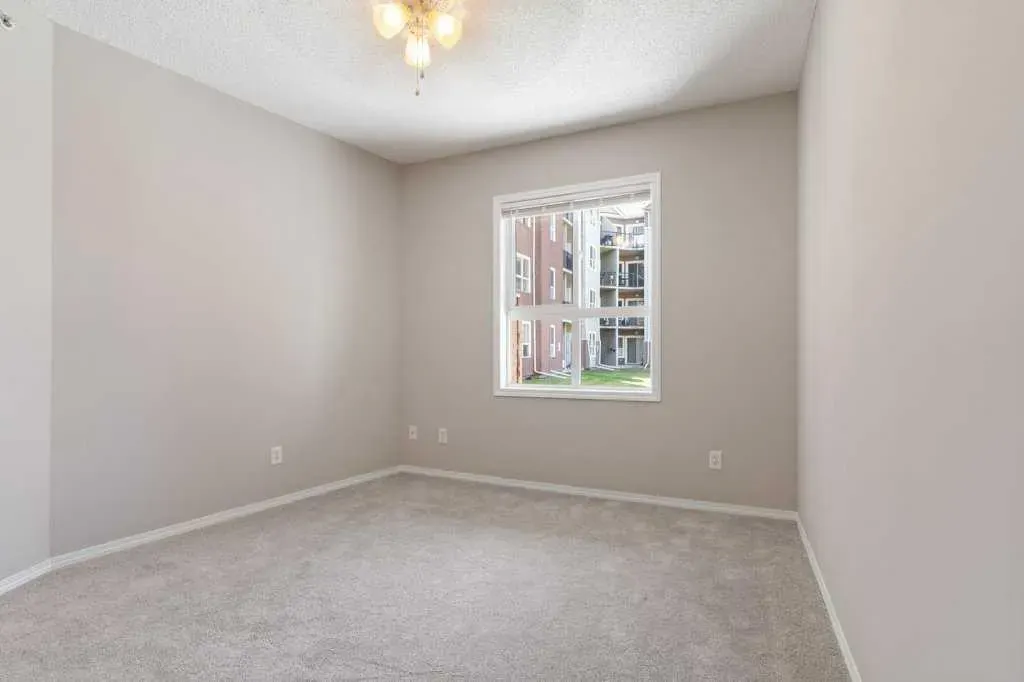 73 Erin Woods Court SE, #1107