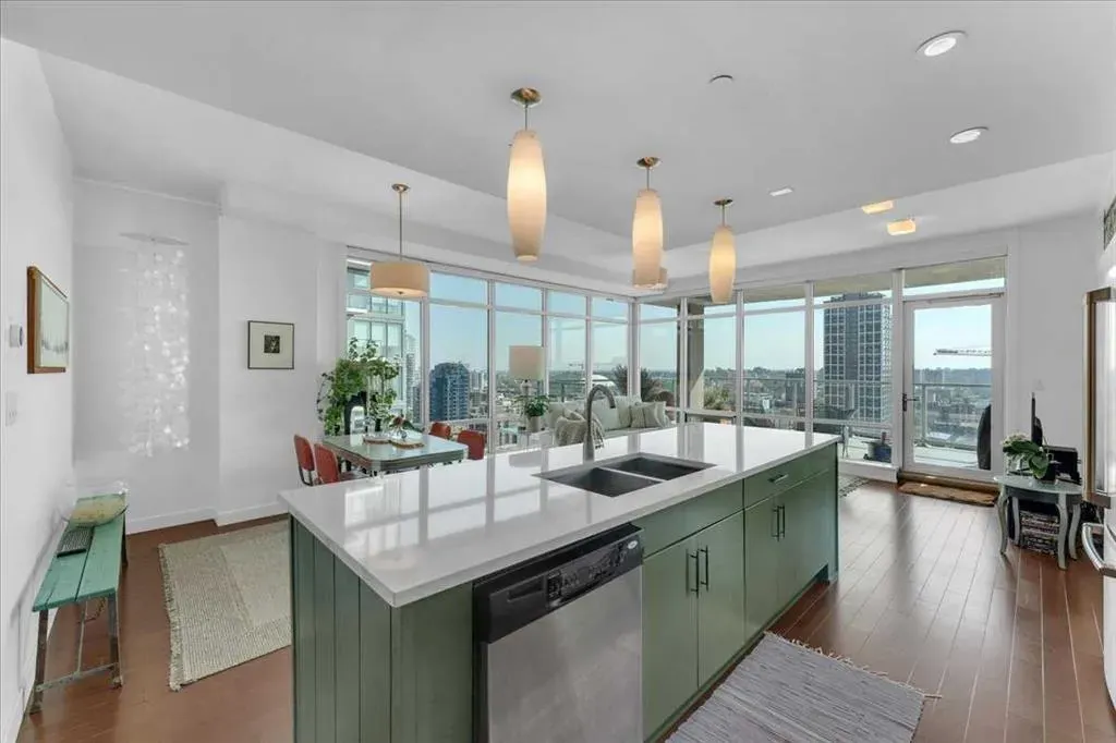 530 12 Avenue SW, #1705