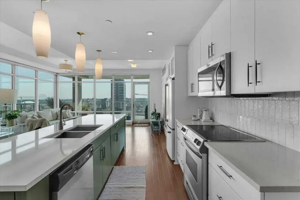 530 12 Avenue SW, #1705