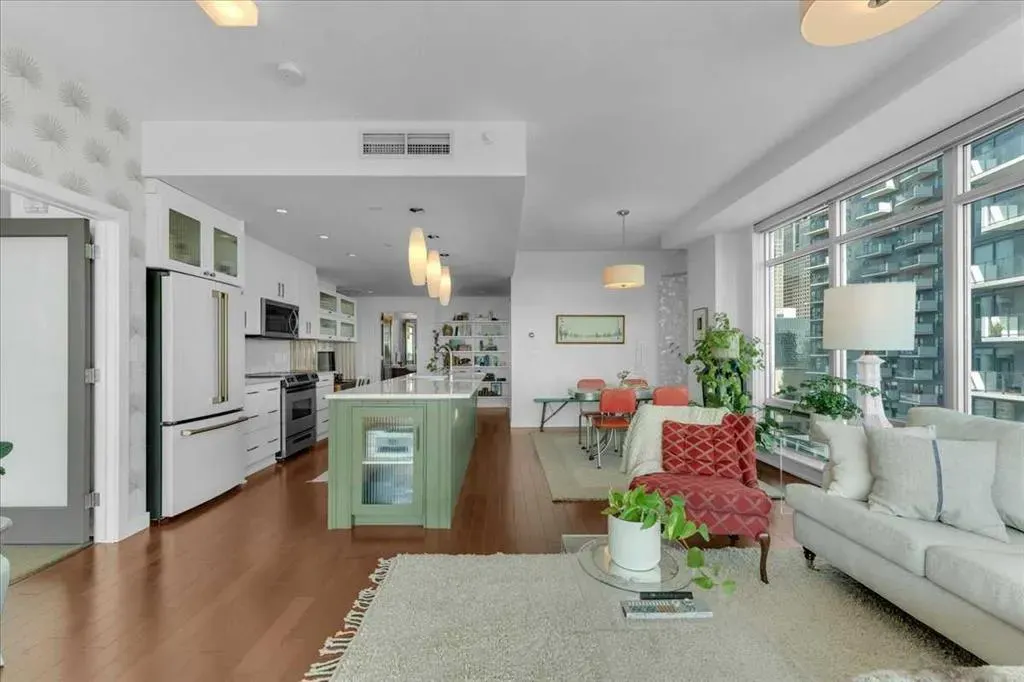 530 12 Avenue SW, #1705
