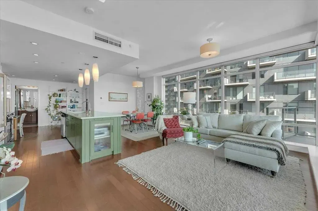 530 12 Avenue SW, #1705