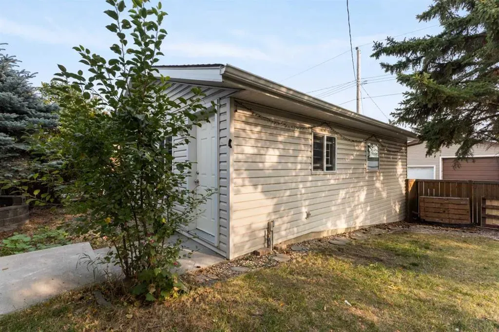 3217 Doverthorn Road SE