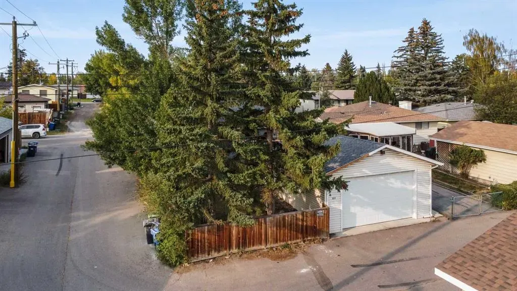 3217 Doverthorn Road SE