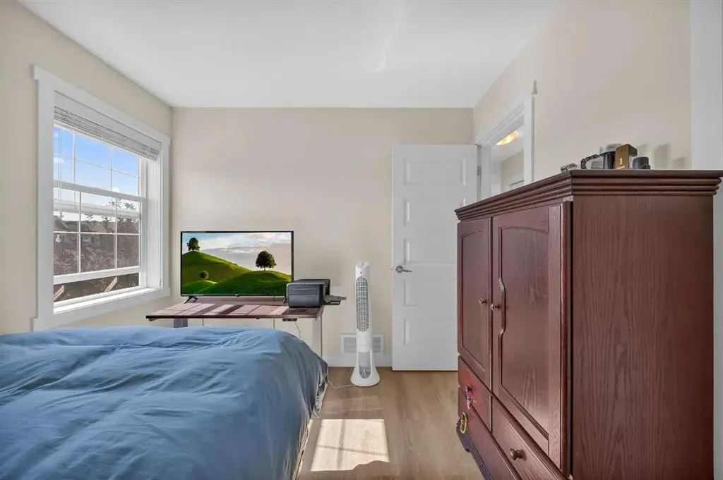 1001 8 Street NW, #3304