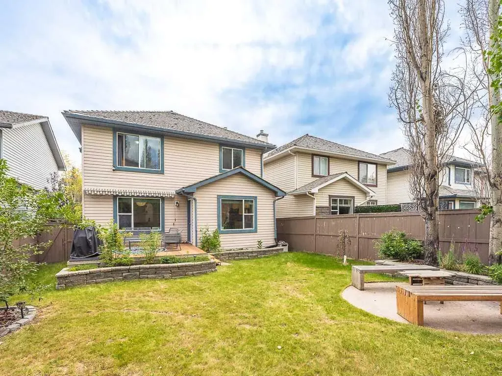 208 Mt Brewster Circle SE