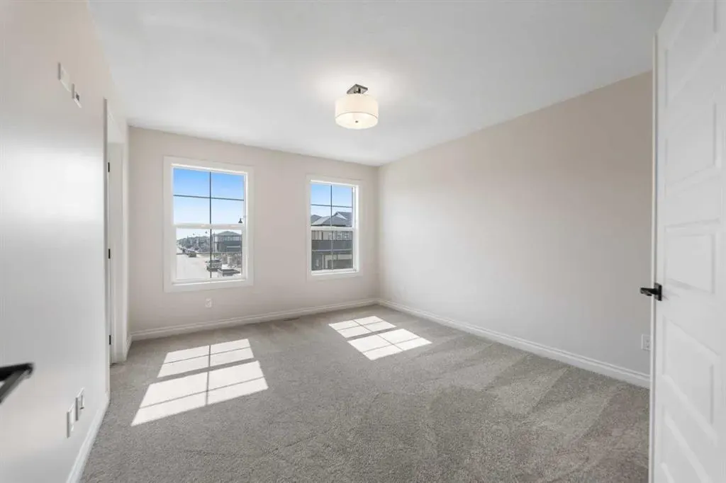 50 Homestead Common NE