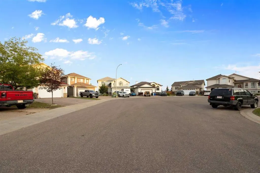 169 Fisher Crescent