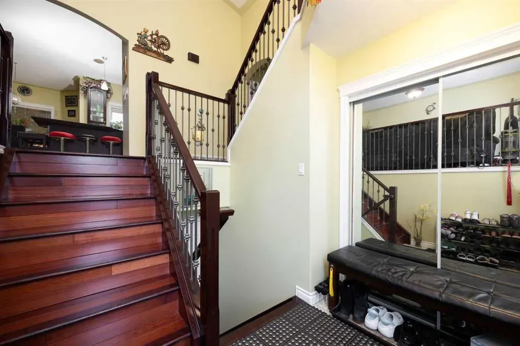 169 Fisher Crescent