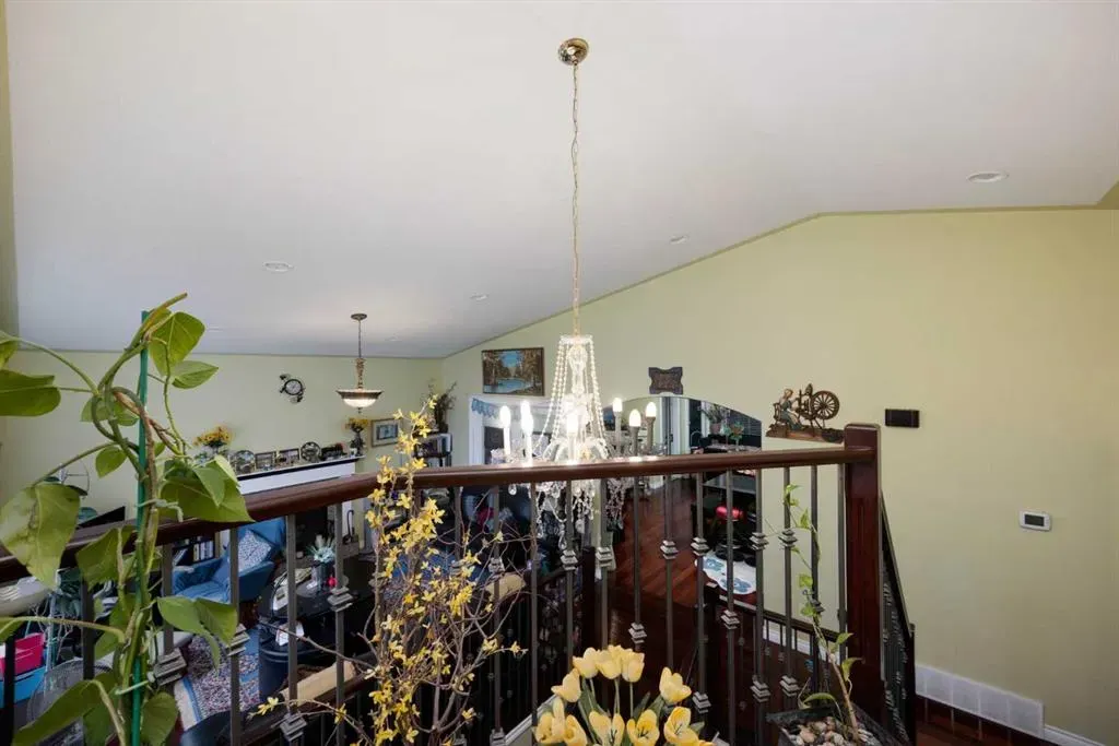 169 Fisher Crescent