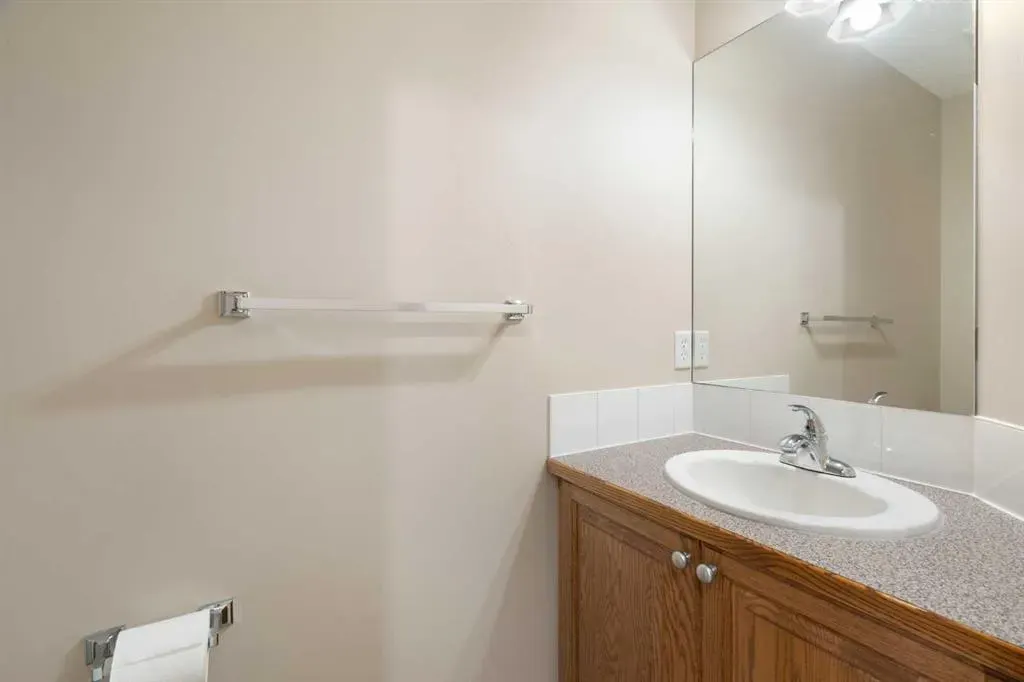 73 Saddletree Court NE