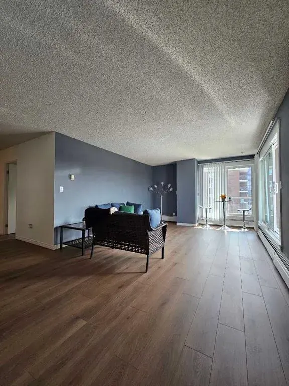 1334 12 Avenue SW, #704