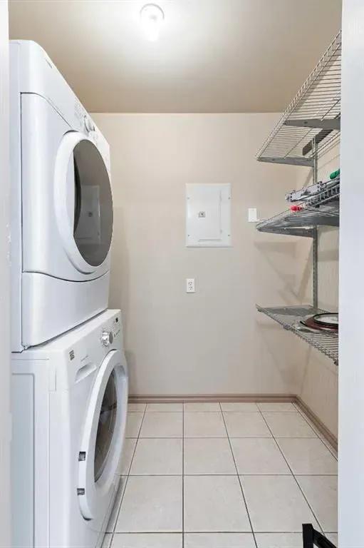 6608 42 Street, #207B