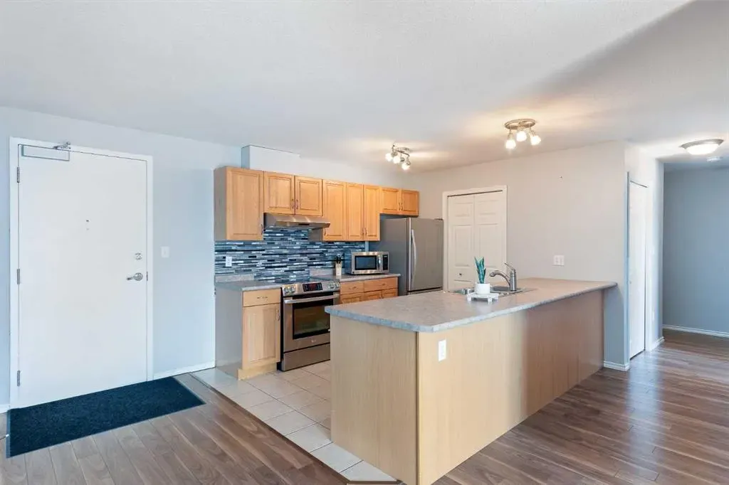 6608 42 Street, #207B