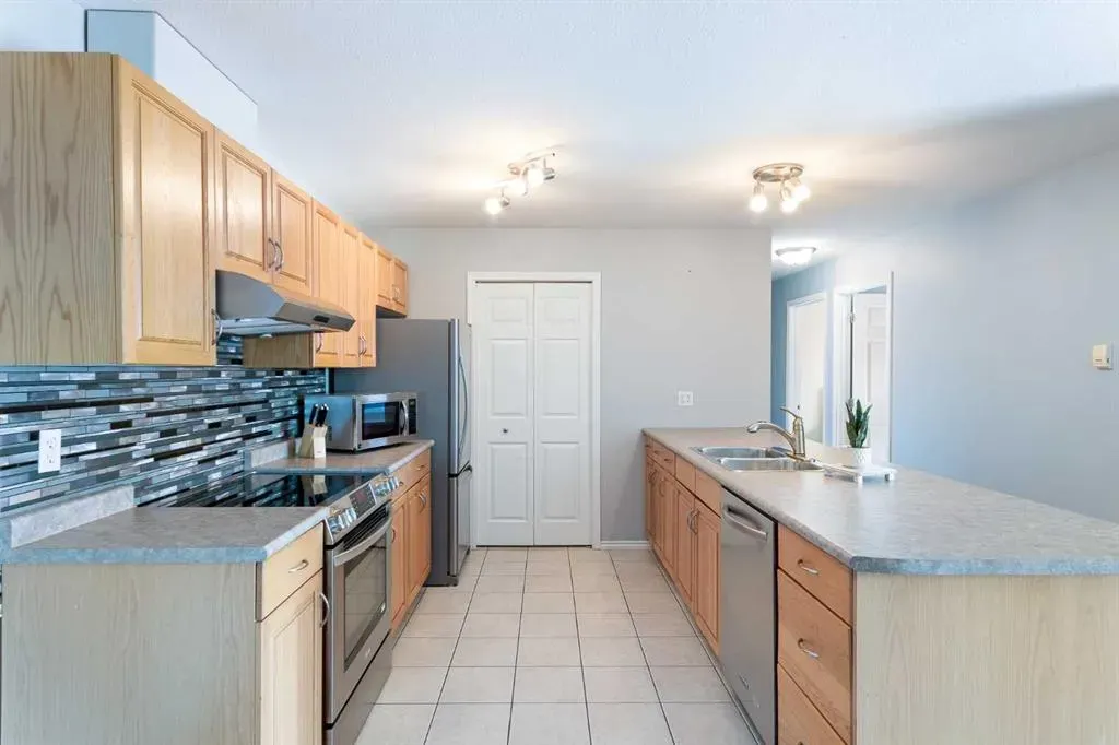 6608 42 Street, #207B