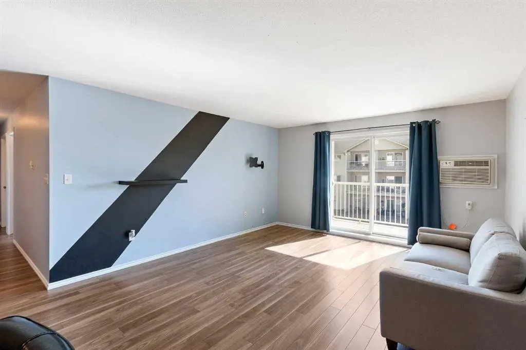 6608 42 Street, #207B