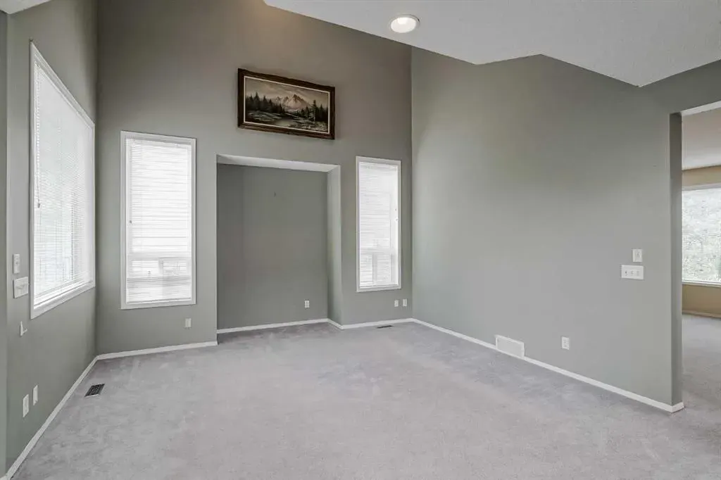 375 Douglas Glen Gardens SE