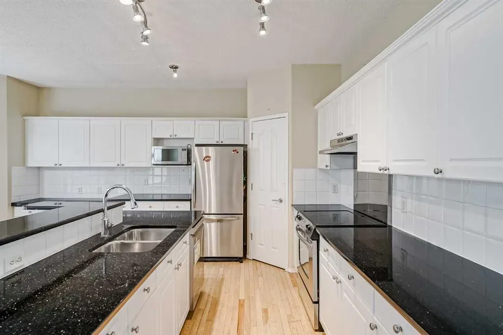 375 Douglas Glen Gardens SE