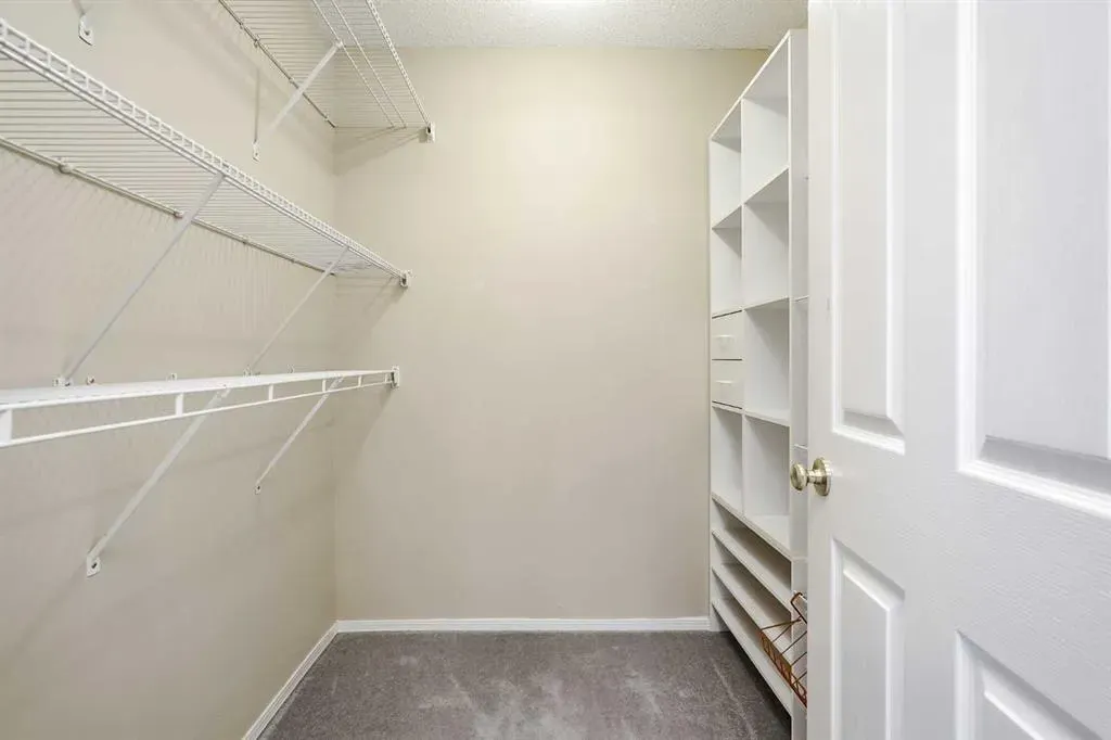 375 Douglas Glen Gardens SE