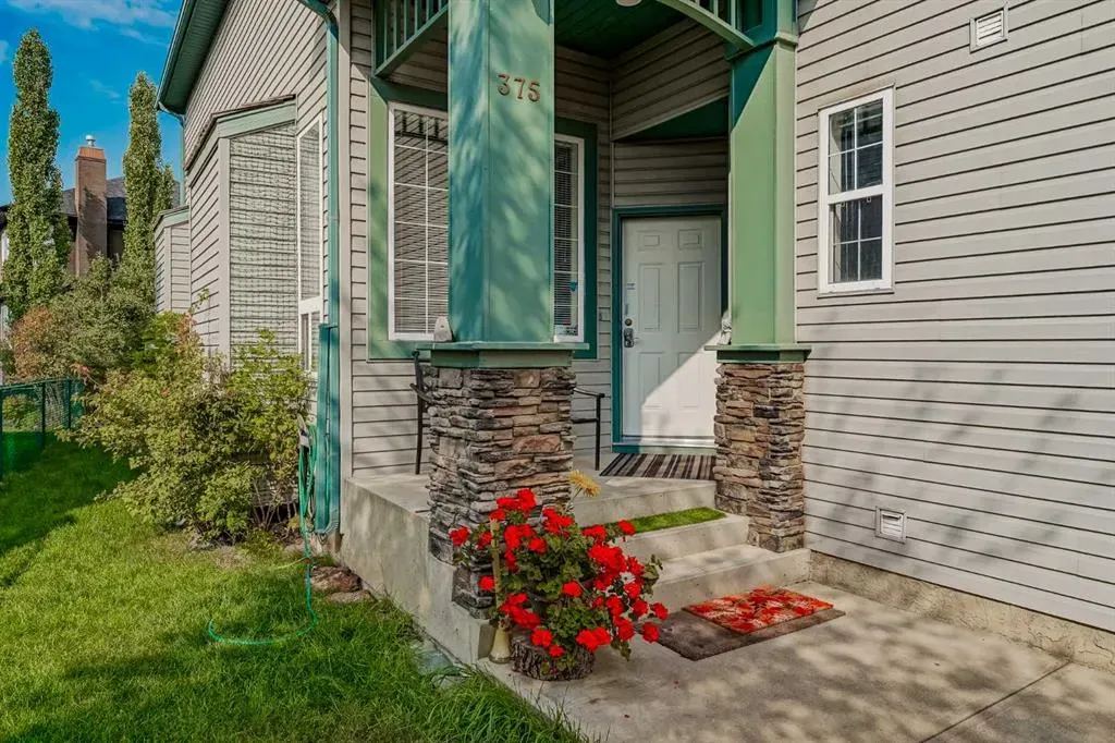 375 Douglas Glen Gardens SE