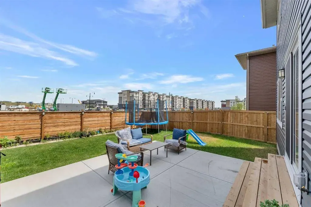 383 Dawson Harbour Court