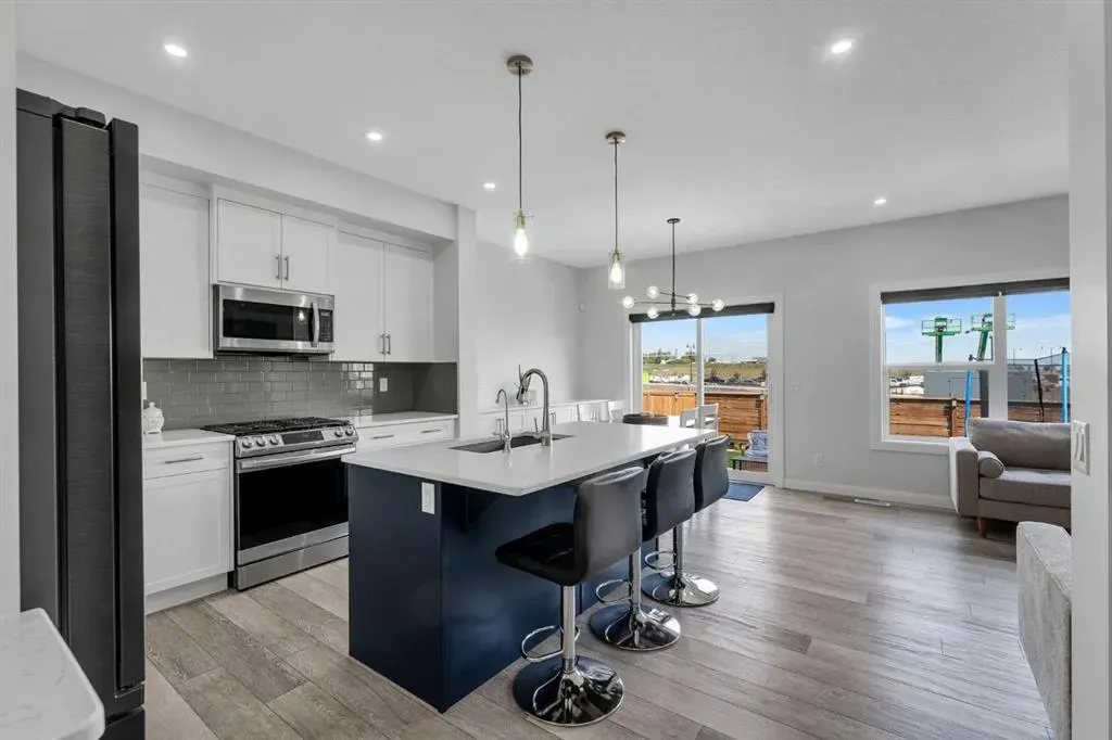 383 Dawson Harbour Court
