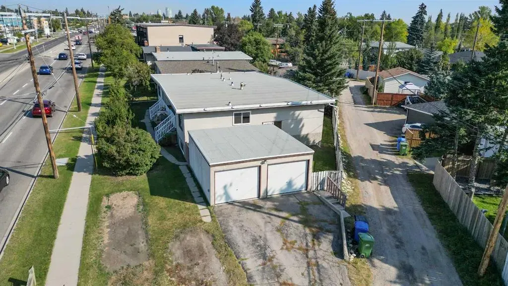 3734 37 Street SW