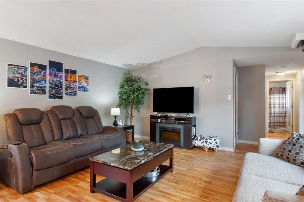 4 Birch Close