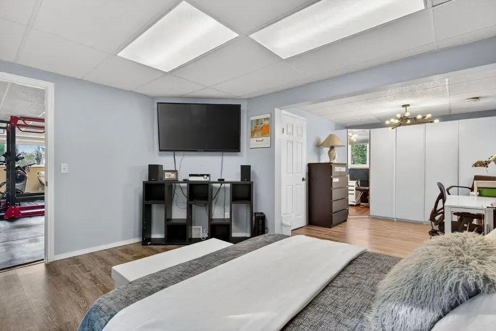 292185 264 Township