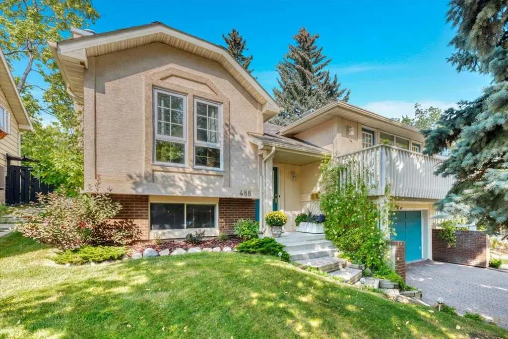 488 Strathcona Drive SW