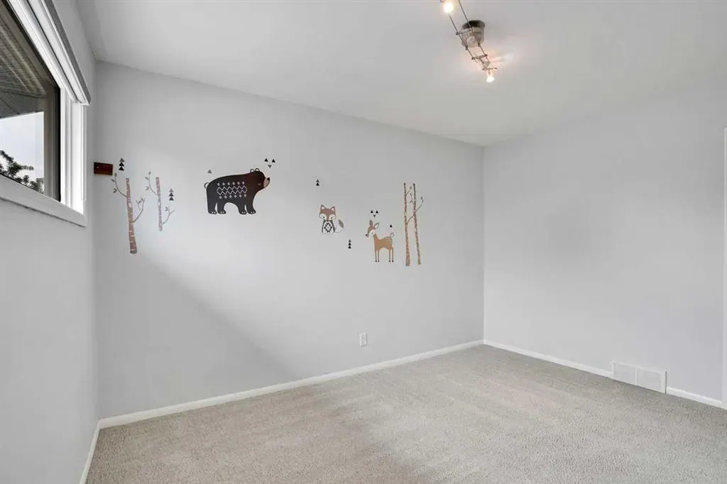88 Westwood Drive SW